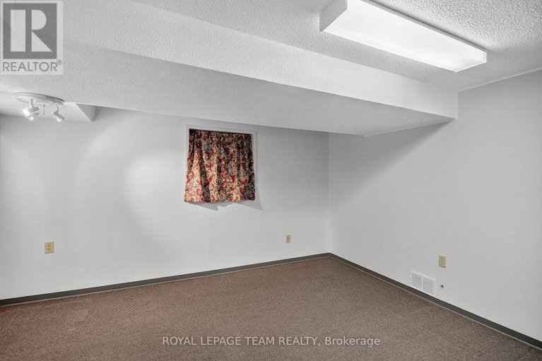 29377345/1264-morrison-drive/redwood-park/ottawa/ontario/K2H7L5_43