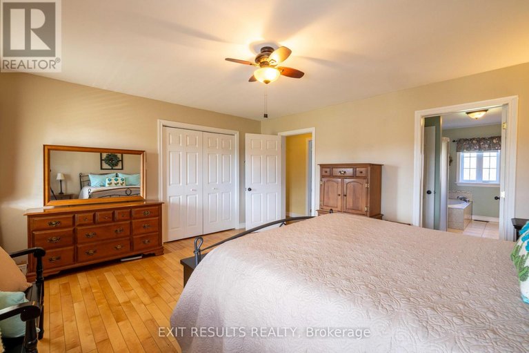 29673655/8-ravary-street/champlain-twp/champlain/ontario/K0B1K0_15