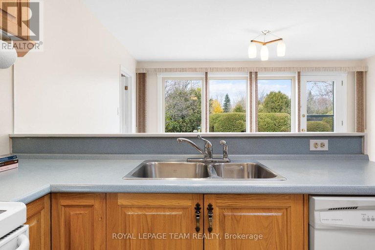 29081849/11-cherrywood-drive/arbeatha-park/ottawa/ontario/K2H6H1_22