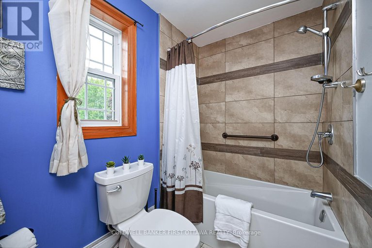 28490443/22-poole-creek-crescent/fringewood/ottawa/ontario/K2S1G4_23