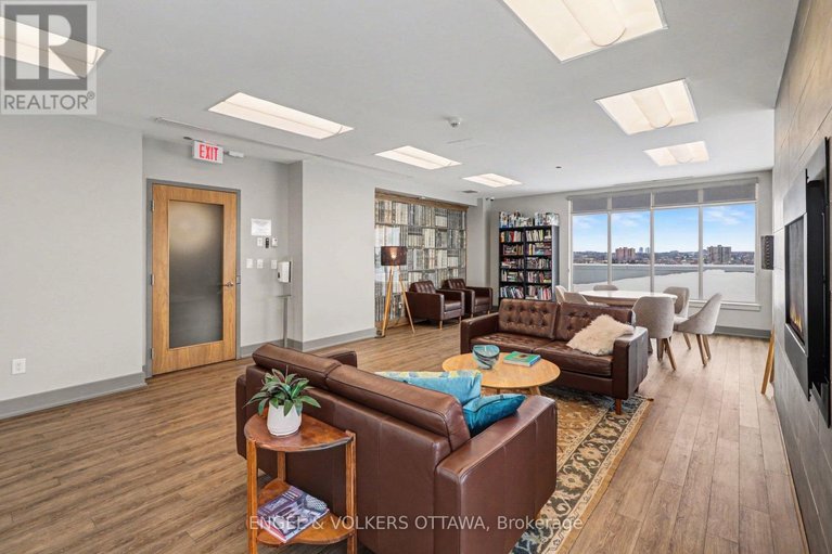 29478888/318-7-marquette-avenue/vanier/ottawa/ontario/K1L8A7_17