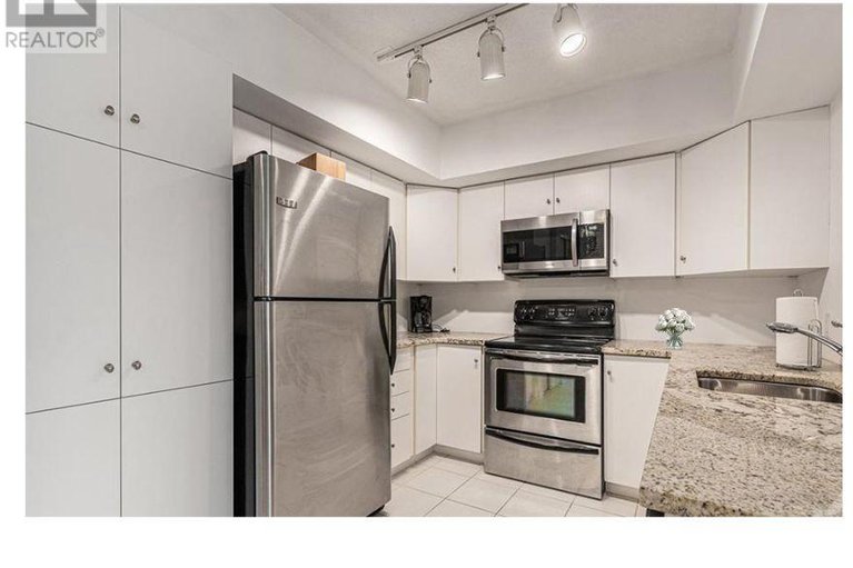 29246392/1112-138-somerset-street-w/ottawa-centregolden-triangle/ottawa/ontario/K2P0A3_7