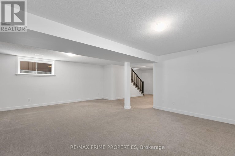 28408165/249-fountainhead-drive/mer-bleuebradley-estatesanderson-park/ottawa/ontario/K1W0H4_36