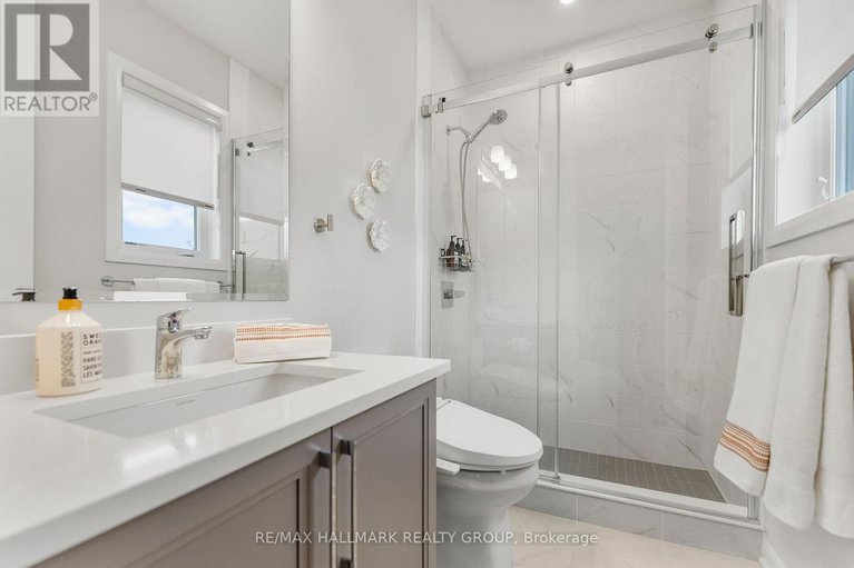 28419525/350-cloyne-crescent/half-moon-bay/ottawa/ontario/K2J6W4_39