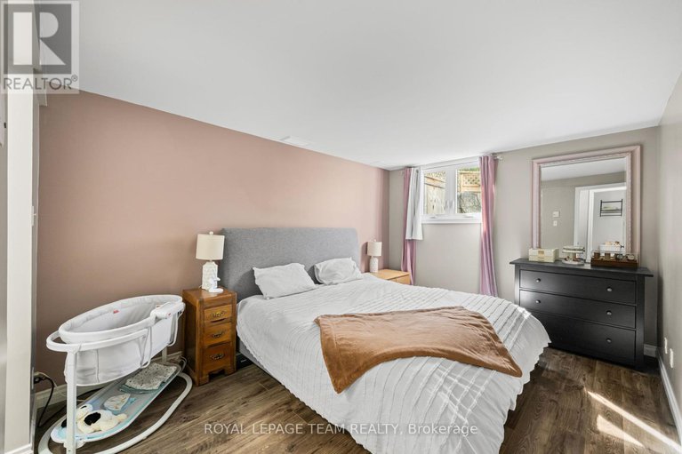 28974832/1-5-timberview-way/westcliffe-estates/ottawa/ontario/K2H9M6_17