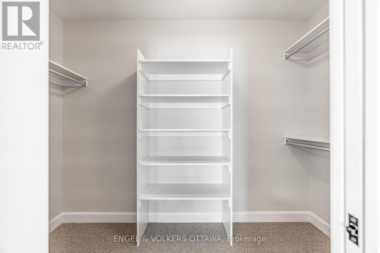 29224577/683-fisher-street/north-grenville-twp-kemptville-south/north-grenville/ontario/K0G1J0_22