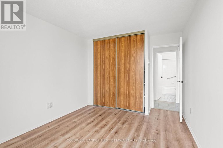 28477843/607-1025-richmond-road/woodroffe/ottawa/ontario/K2B8G8_4