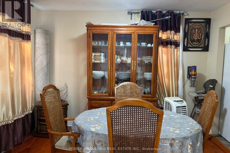 28742907/803-merivale-road/carlington/ottawa/ontario/K1Z5Z5_2
