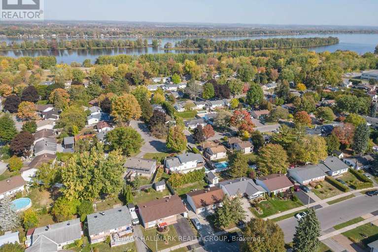 29248839/591-eastvale-drive/beacon-hill-north/ottawa/ontario/K1J6Z4_44