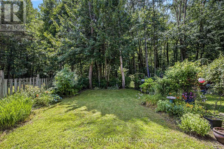 28740334/30-glen-park-drive/blackburn-hamlet-south/ottawa/ontario/K1B3Z2_39