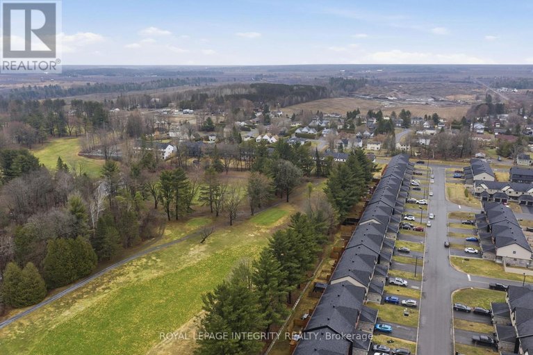 29608681/241-dion-avenue/town-of-rockland/clarence-rockland/ontario/K4K0M3_44