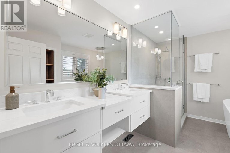 28648909/20-garand-place/urbandale-acres/ottawa/ontario/K1H8M1_23