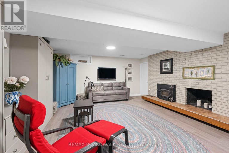 29437066/5984-third-line-road-n/rideau-twp-w-of-hwy-16-north-of-reg-rd-6/ottawa/ontario/K0A2T0_27