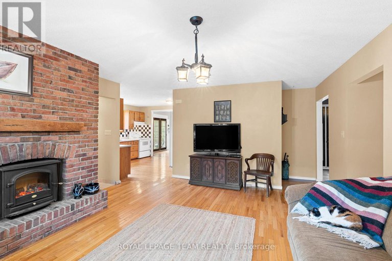 28998982/2915-county-rd-20-road/north-grenville-twp-kemptville-south/north-grenville/ontario/K0G1J0_20