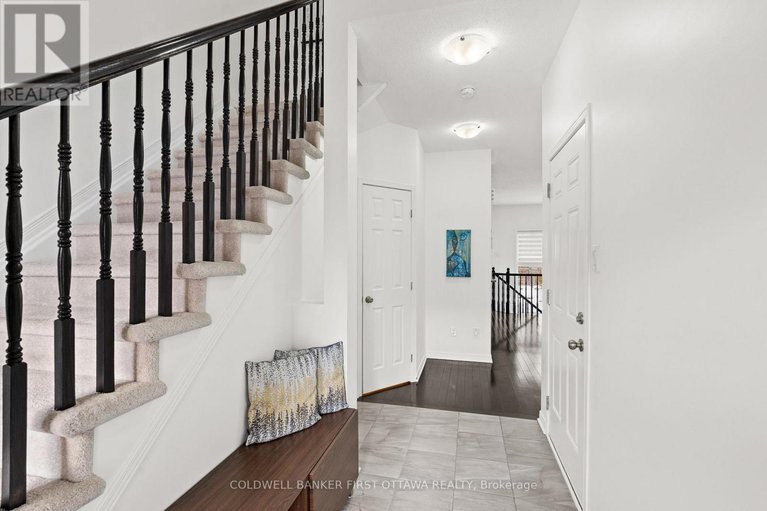 29443454/32-dundalk-private/stonebridge/ottawa/ontario/K2J0J5_4