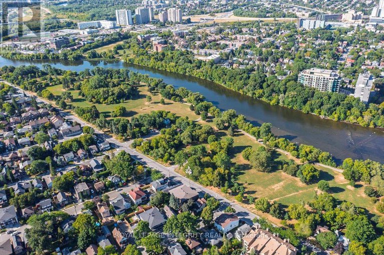 29214722/17-columbus-avenue/overbrook/ottawa/ontario/K1K1R2_44