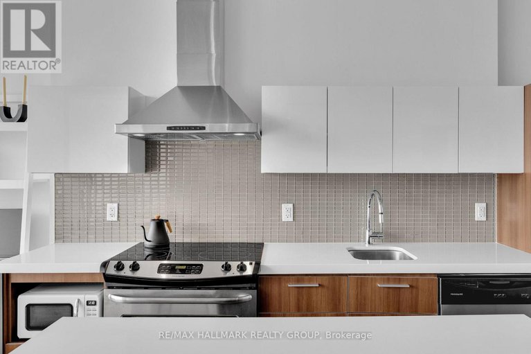 28532550/933-340-mcleod-street/ottawa-centre/ottawa/ontario/K2P1A4_11