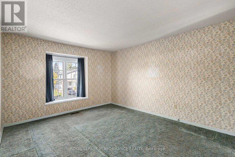 28960465/1842-playfair-drive/playfair-park/ottawa/ontario/K1H5S1_12