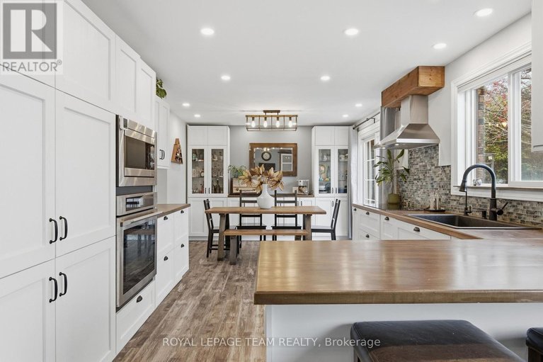 29684354/136-malvern-drive/pheasant-run/ottawa/ontario/K2J2G5_17