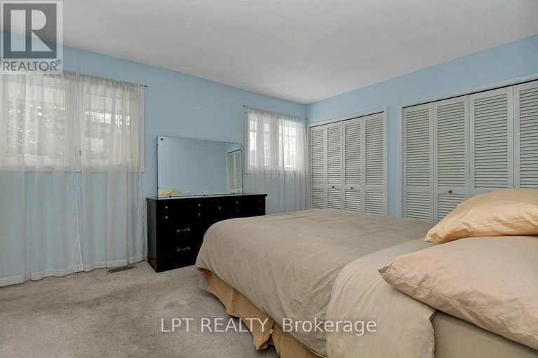 29427197/1771-mcmaster-avenue/urbandale-acres/ottawa/ontario/K1H6R7_20