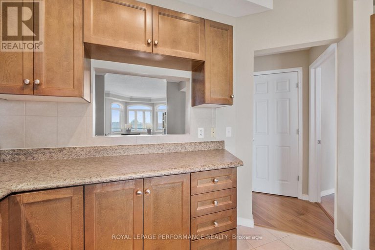 28731329/7-2086-valin-street/springridgeeast-village/ottawa/ontario/K4A0C1_26