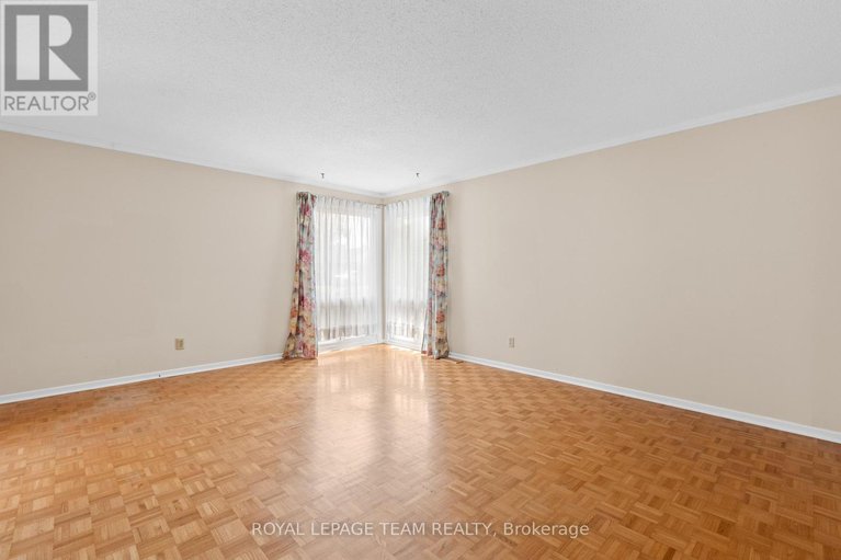 28772681/153-david-drive/meadowlandsst-claire-gardens/ottawa/ontario/K2G2N6_6