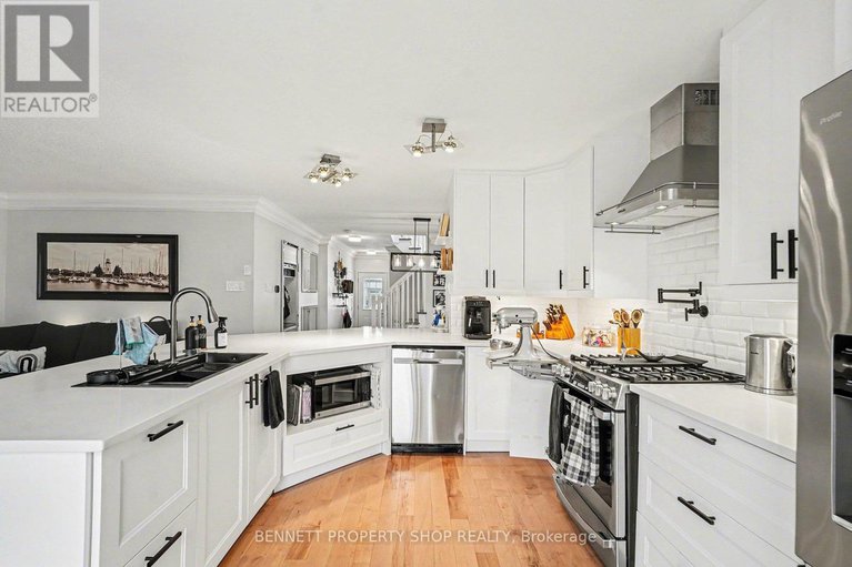 29252833/427-montserrat-street/stittsville-north/ottawa/ontario/K2S0L6_3