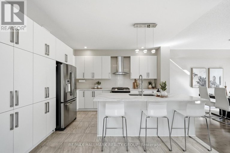 29461152/570-baie-des-castors-street/camelot/ottawa/ontario/K4A0Y7_4