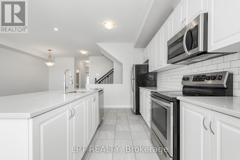 28716756/105-teelin-circle/half-moon-bay/ottawa/ontario/K2J6V1_12