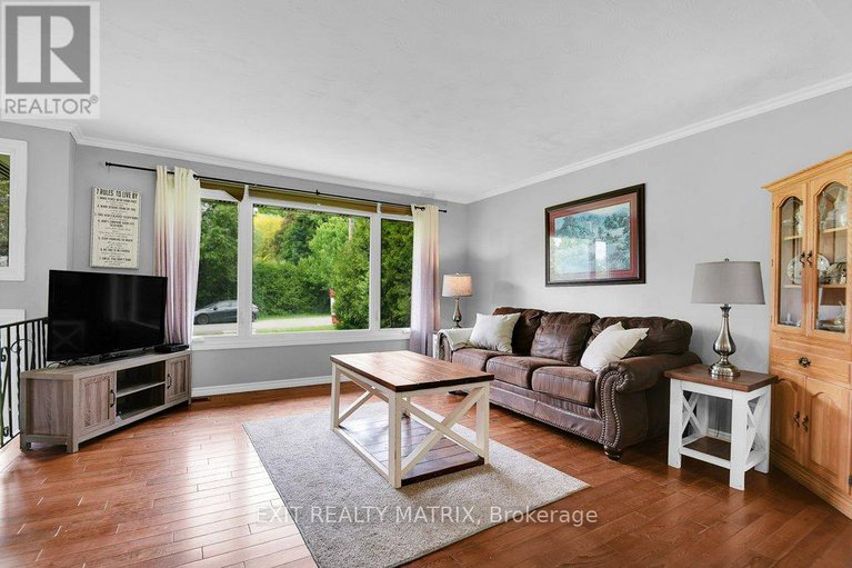 28424099/8296-corlyon-street/metcalfe/ottawa/ontario/K0A2P0_4