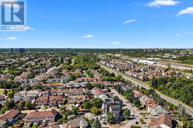 29180172/a-b-25-pennard-way/hunt-club-parkgreenboro/ottawa/ontario/K1T4C1_41