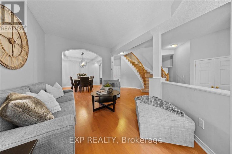 28638637/60-golders-green-lane/longfields/ottawa/ontario/K2J5G2_7