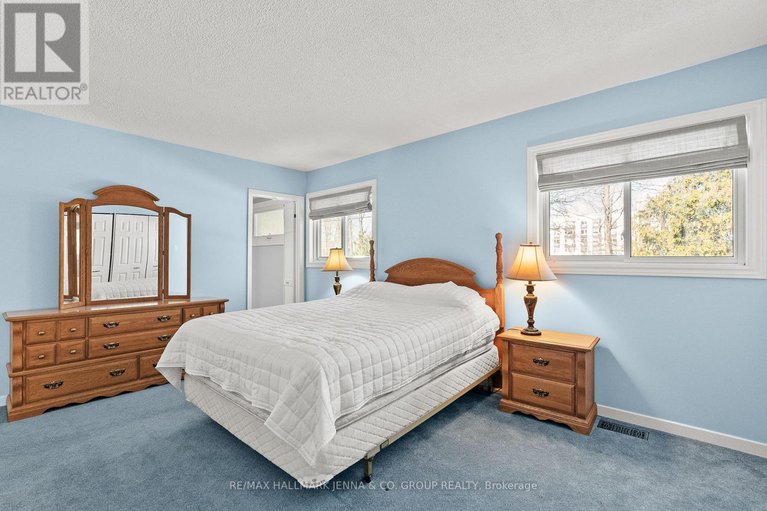 29364572/13-pinepoint-drive/lynwood-village/ottawa/ontario/K2H6B1_19