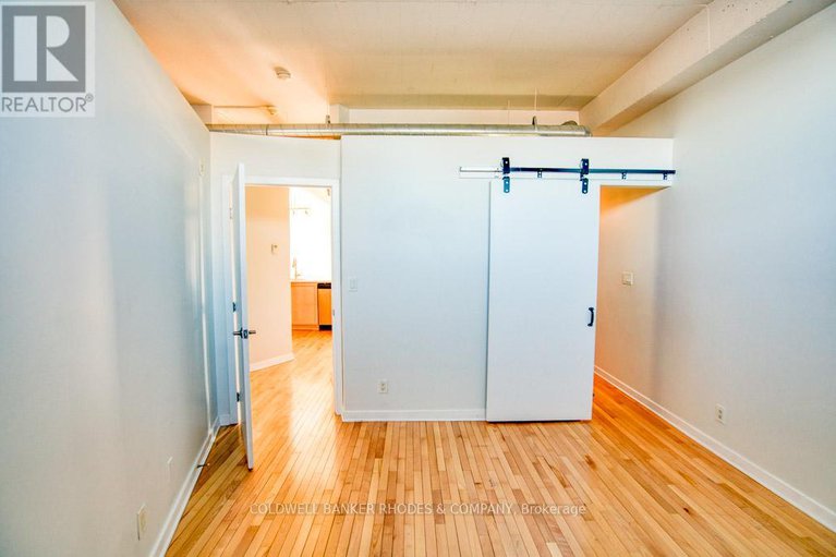 29433003/401-320-parkdale-avenue/ottawa-west/ottawa/ontario/K1Y4X9_14