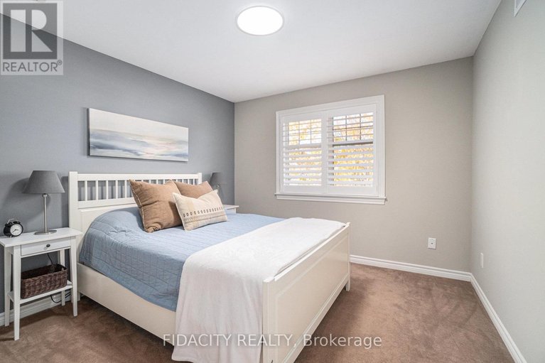 29627307/121-bandelier-way/stittsville-north/ottawa/ontario/K2S0C2_19