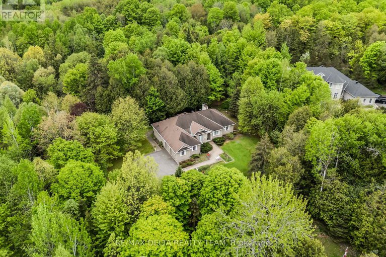 28348196/6316-elkwood-drive/greely/ottawa/ontario/K4P1N1_37