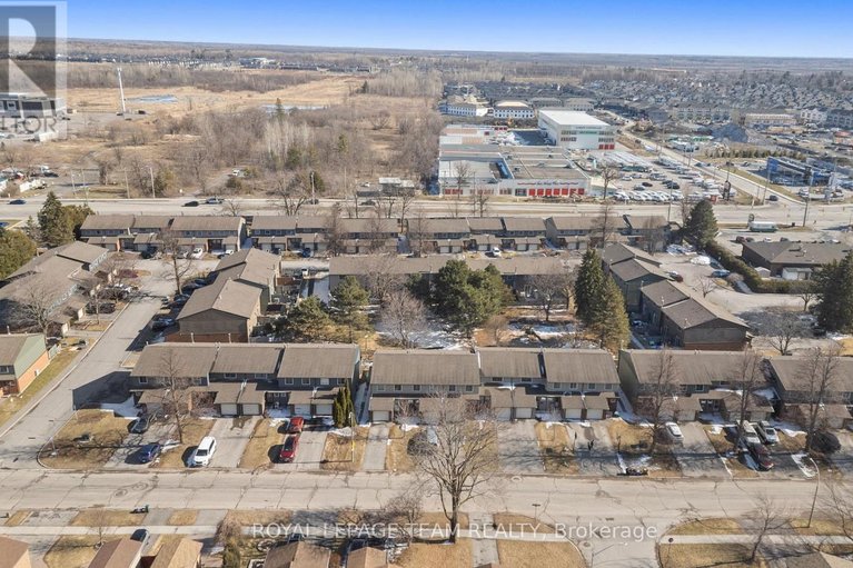 29585057/6356-mary-jane-crescent/chateauneuf/ottawa/ontario/K1C3C2_42