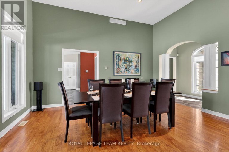 29379495/1611-landel-drive/rural-kanata-central/ottawa/ontario/K2W1C2_11