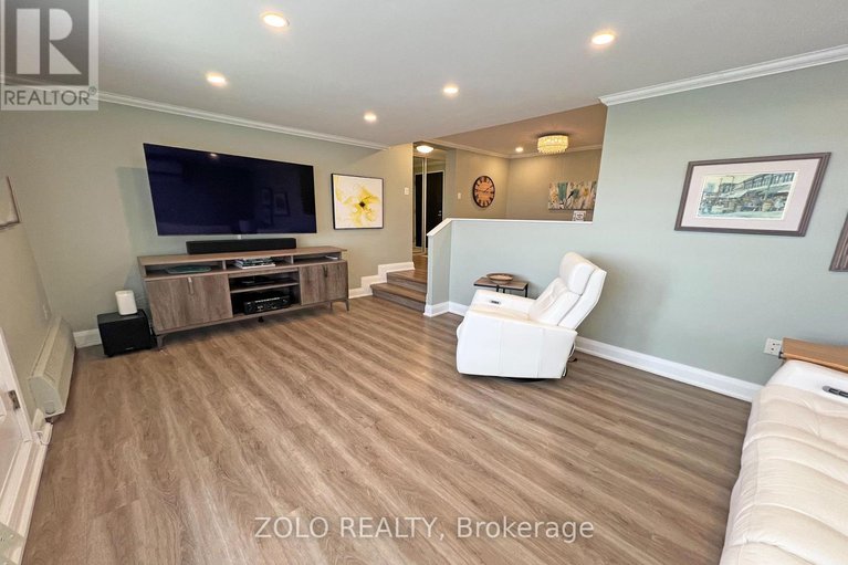 28827386/1011-915-elmsmere-road/beacon-hill-south/ottawa/ontario/K1J8H8_18