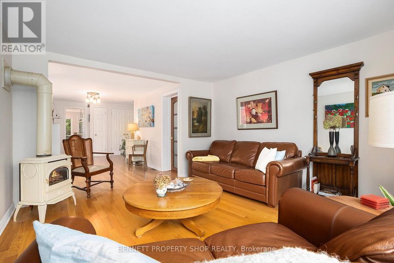 29668148/140-drummond-street/ottawa-east/ottawa/ontario/K1S1K2_8