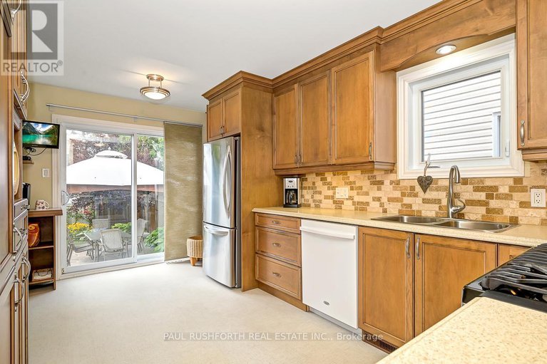 28780596/1853-sunland-drive-s/fallingbrookgardenway-south/ottawa/ontario/K4A3S8_12