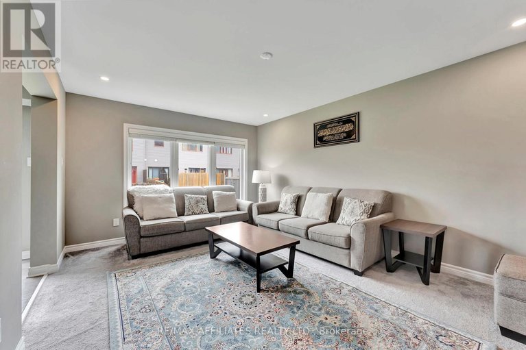 28562924/625-trigoria-crescent/avalon-west/ottawa/ontario/K4A1B1_11