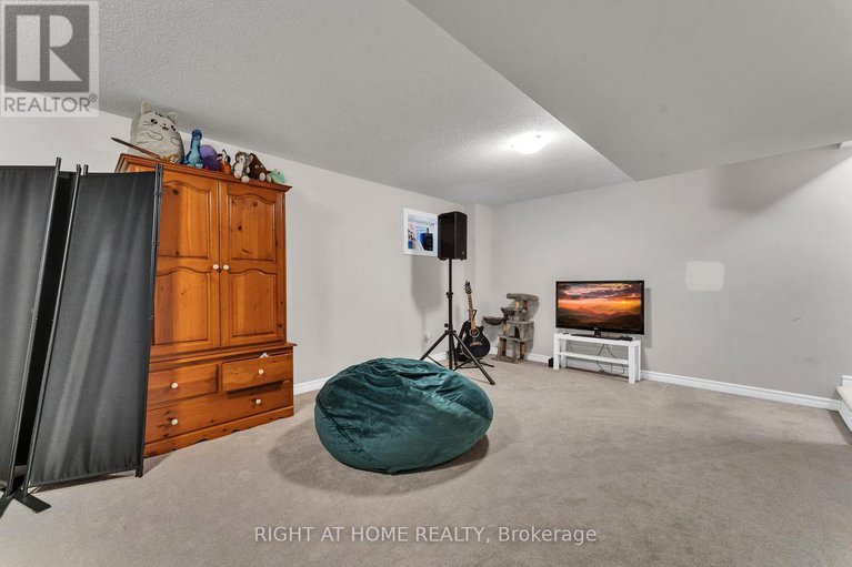 29295930/329-trammel-road/btwn-franktown-rd-fallowfield-rd/ottawa/ontario/K0A2Z0_22