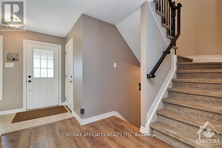 28578072/514-broadleaf-street/avalon-west/ottawa/ontario/K4A1A4_4