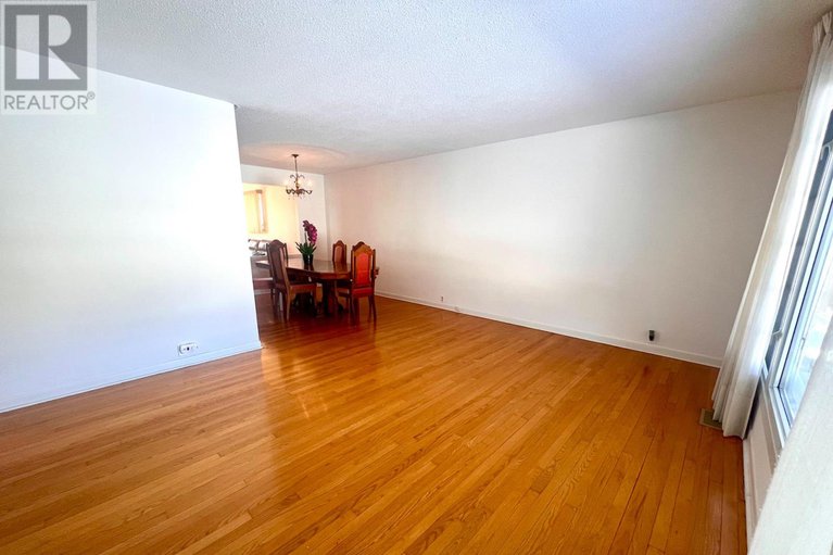 29285178/20-wallford-way/city-viewskylinefisher-heightsparkwood-hills/ottawa/ontario/K2E6B4_6