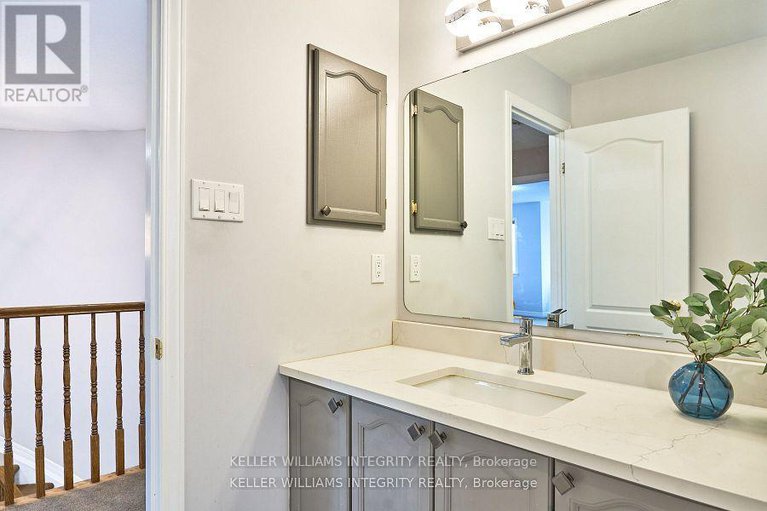 28409851/9-shannondoe-crescent/bridlewood/ottawa/ontario/K2M2C8_30