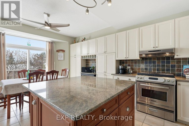 29348527/143-copperwood-street/convent-glen-north/ottawa/ontario/K1C7S1_14