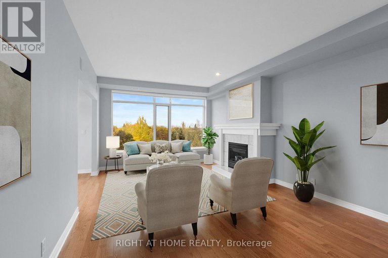 29024112/703-136-darlington-private-se/hunt-clubwestern-community/ottawa/ontario/K1V0X6_14