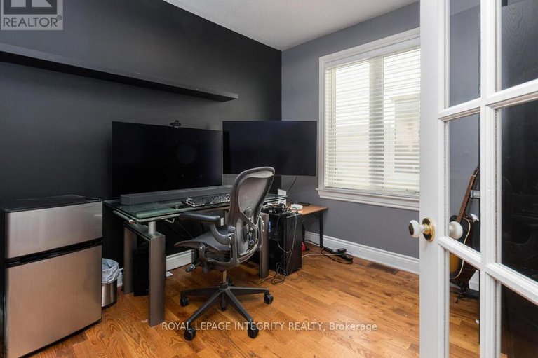 28652325/59-friendly-crescent/stittsville-south/ottawa/ontario/K2S2B6_17