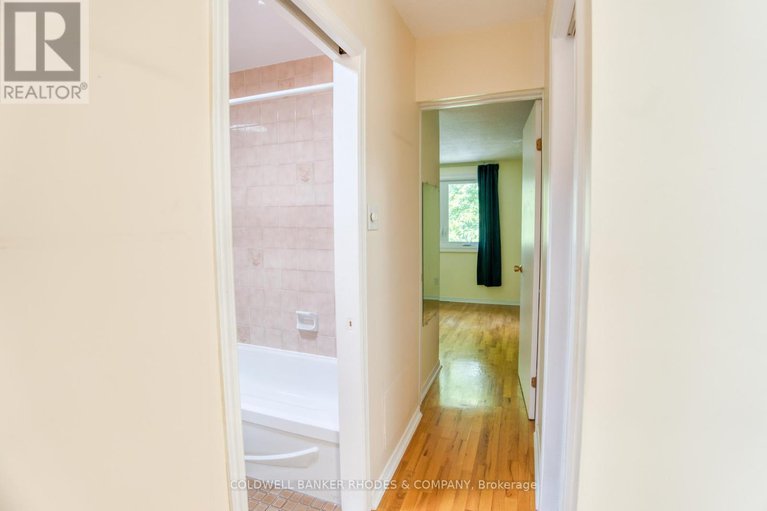 28854767/129-elm-street/west-centre-town/ottawa/ontario/K1R6N4_23